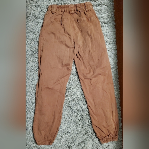Twik - Tapered Cargo Pants with Stretchy Waistband - Picture 2 of 5